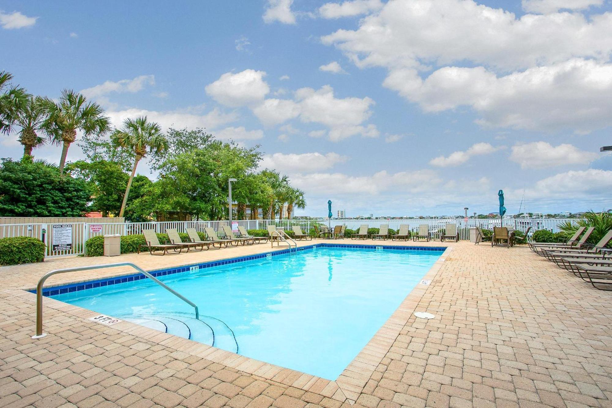 8D South Harbour Apartment Pensacola Beach Bagian luar foto
